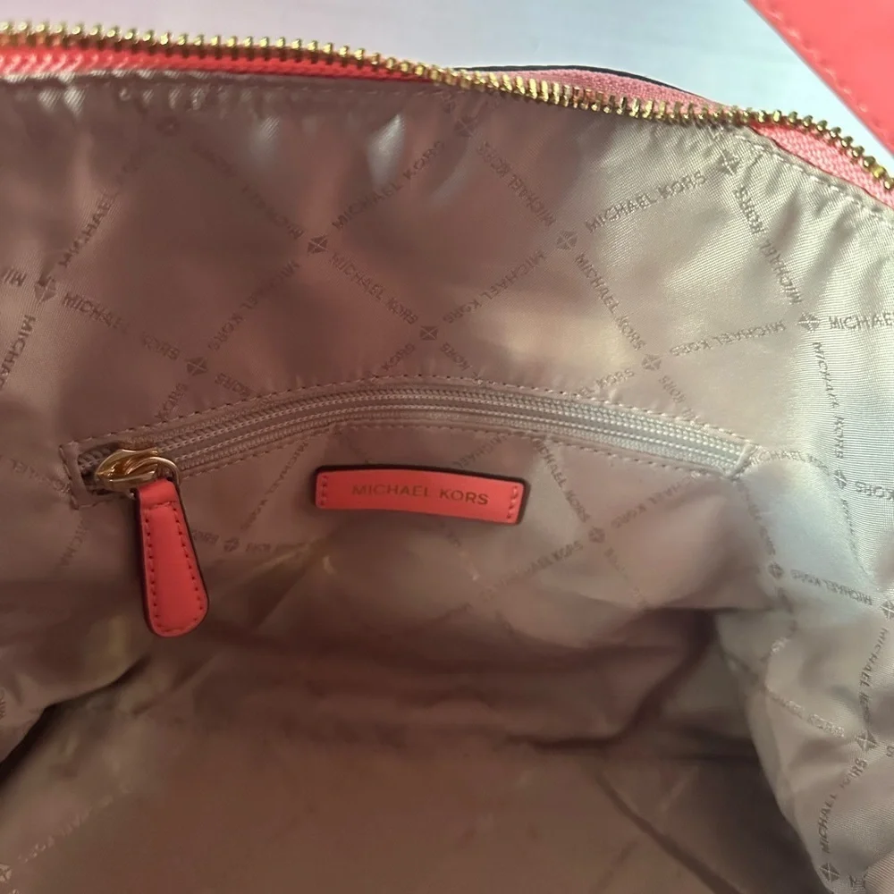 Michael Kors Brooke Medium Pebbled Leather Shoulder Crossbody Bag Grapefruit